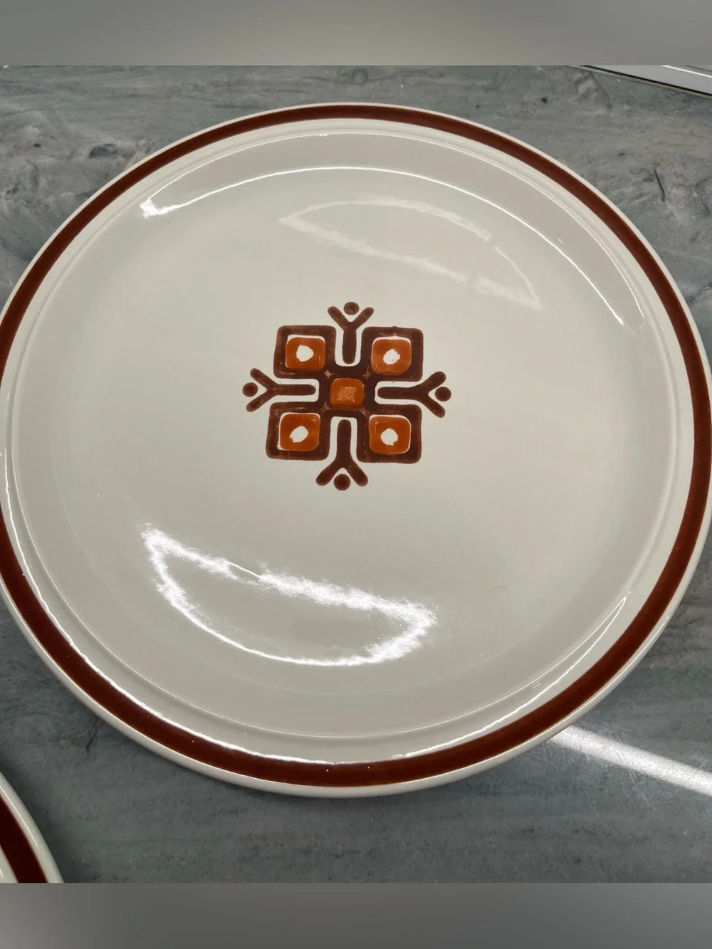VTG Edgemere Stoneware Collection Dinner Plate Desert Sun ~ Japan 10.5